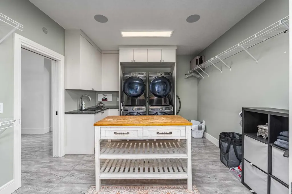 17195 316 Avenue E Rural Foothills County AB T1S 3S4