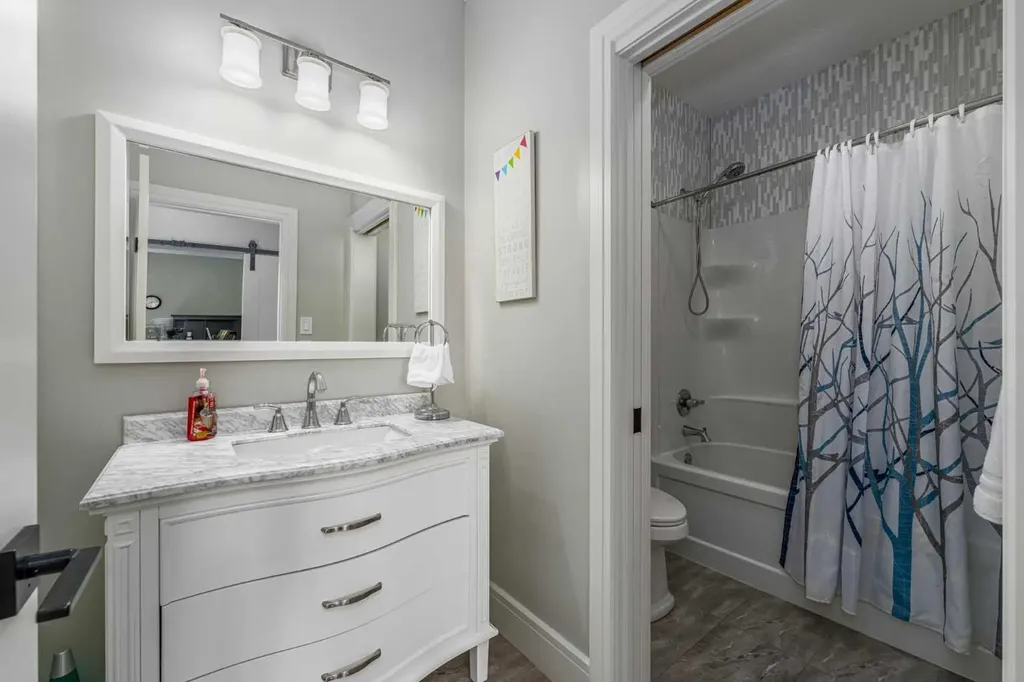 17195 316 Avenue E Rural Foothills County AB T1S 3S4