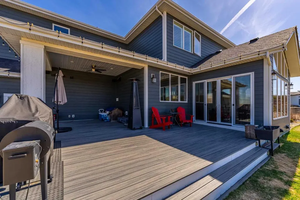 17195 316 Avenue E Rural Foothills County AB T1S 3S4