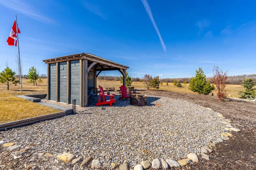 17195 316 Avenue E Rural Foothills County AB T1S 3S4