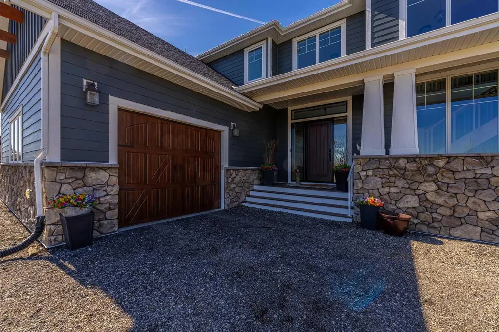 17195 316 Avenue E Rural Foothills County AB T1S 3S4