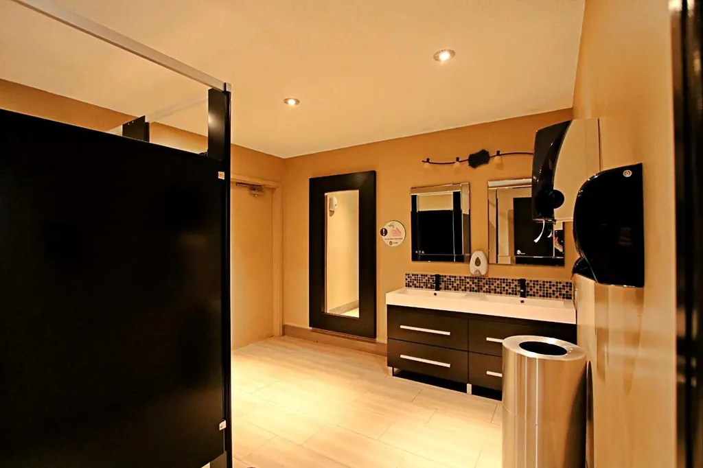 9714 Main Street Fort Mcmurray AB T9H 1T6