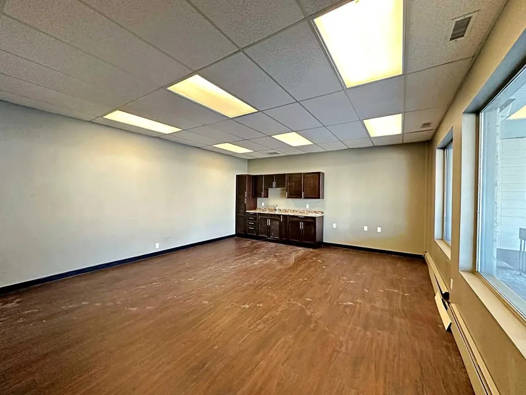 9714 Main Street Fort Mcmurray AB T9H 1T6