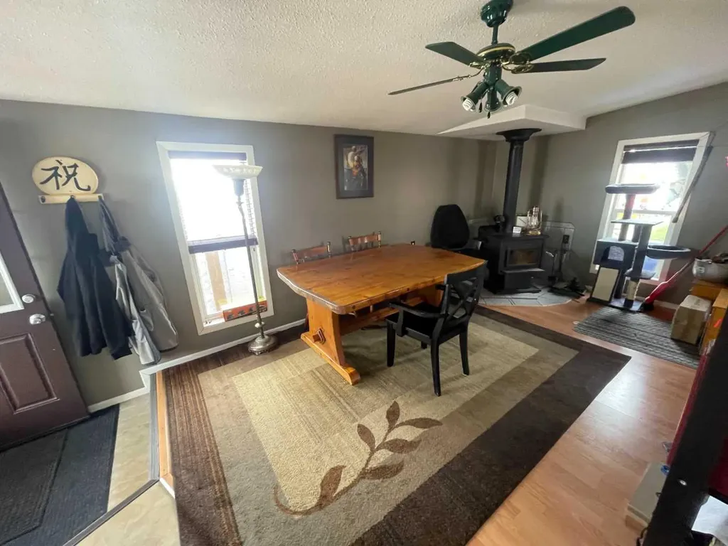 39 Southridge Crescent Didsbury AB T0M 0W0