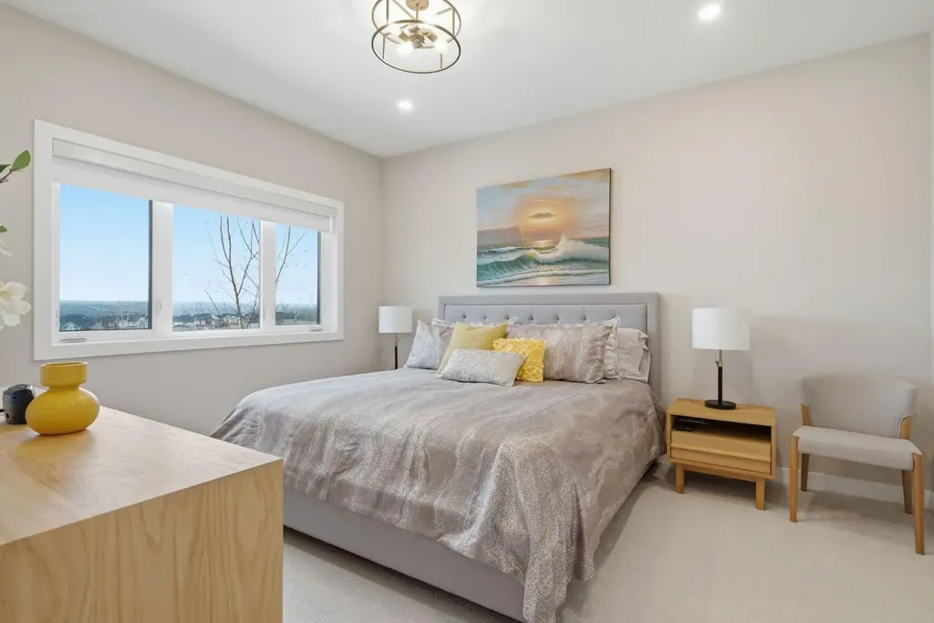 408 Crestridge Common SW Calgary AB T3B 6J5