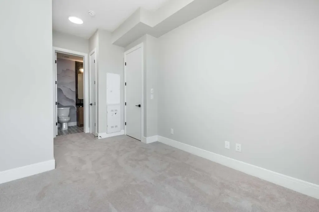 4270 Norford Avenue Calgary AB T3B 6P8