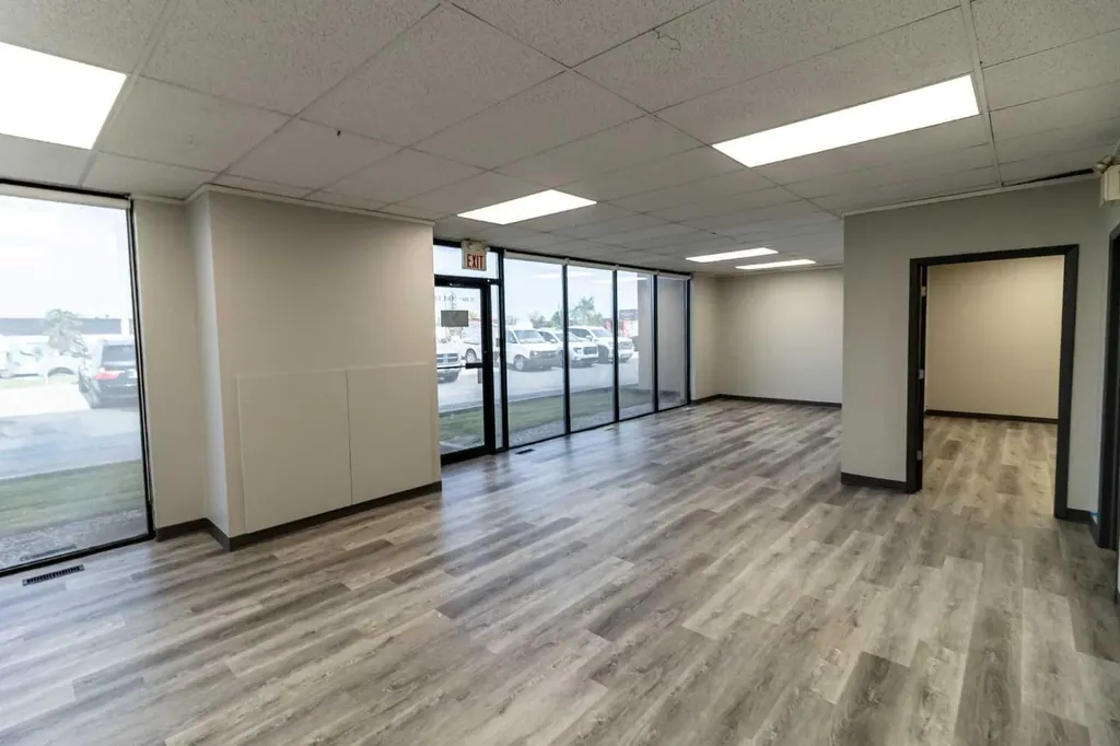 4041 74 Avenue SE Calgary AB T2C 4E3