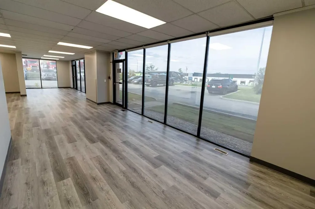 4041 74 Avenue SE Calgary AB T2C 4E3
