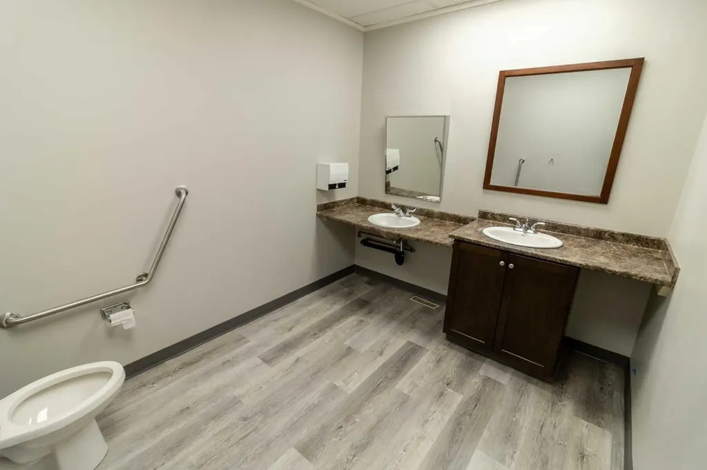 4041 74 Avenue SE Calgary AB T2C 4E3