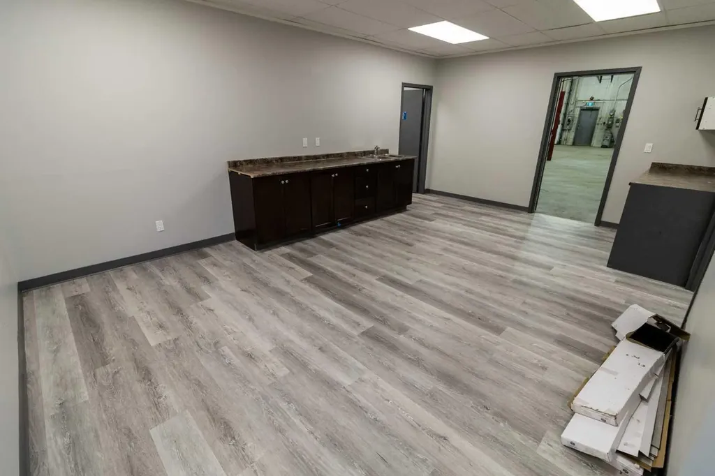 4041 74 Avenue SE Calgary AB T2C 4E3