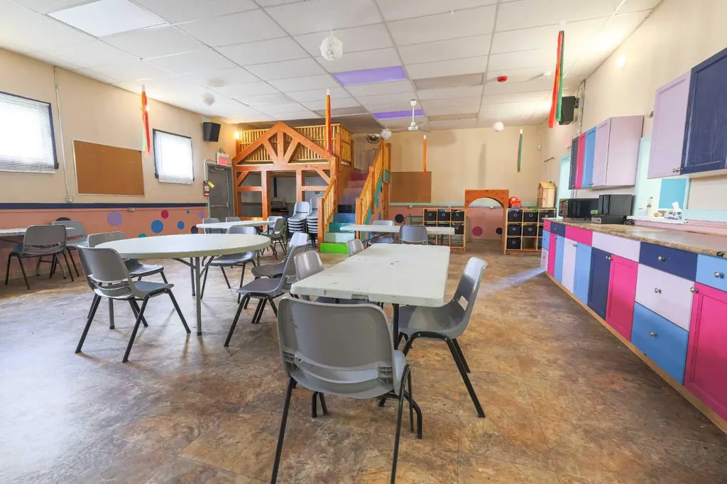 4928 49 Street Rocky Mountain House AB T4T 1C2