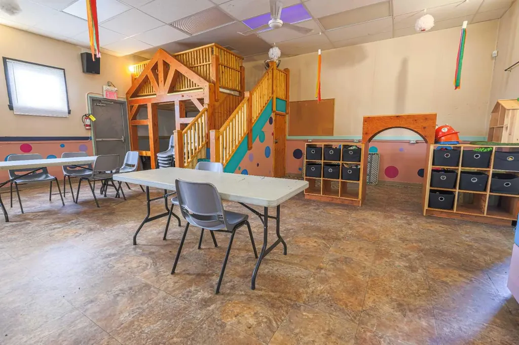4928 49 Street Rocky Mountain House AB T4T 1C2