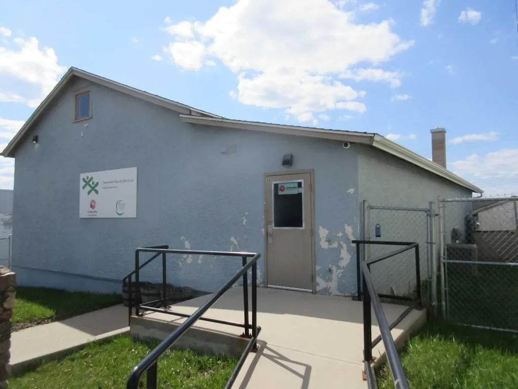 4928 49 Street Rocky Mountain House AB T4T 1C2