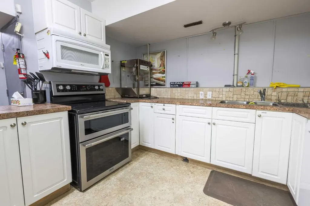 4928 49 Street Rocky Mountain House AB T4T 1C2