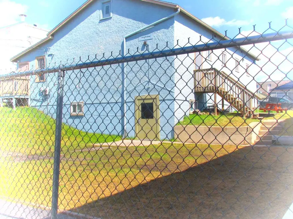 4928 49 Street Rocky Mountain House AB T4T 1C2