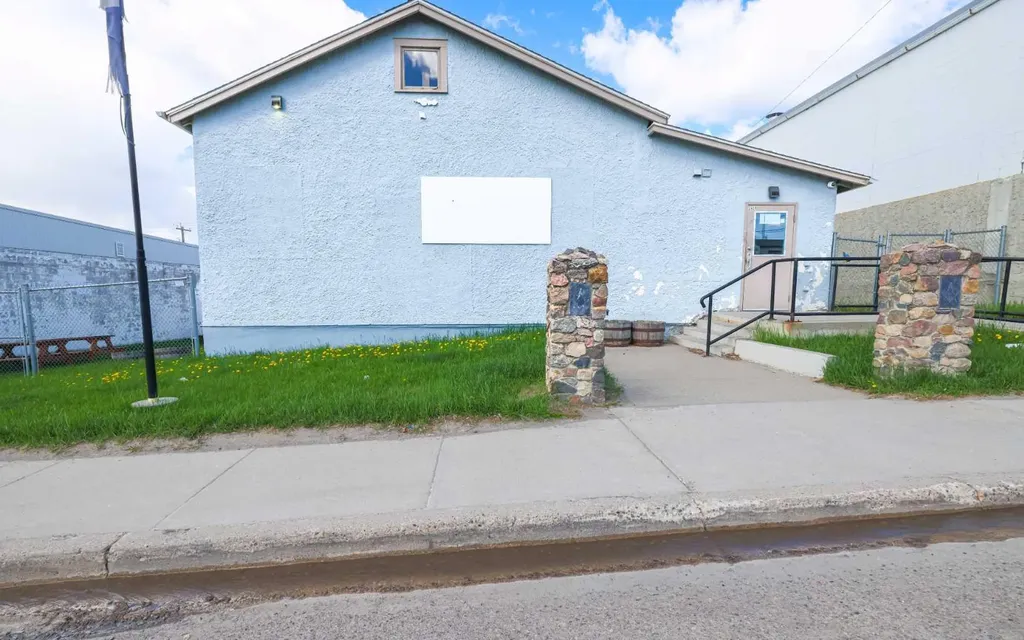 4928 49 Street Rocky Mountain House AB T4T 1C2