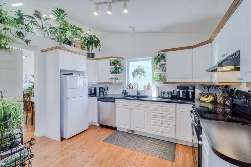 239 Arbour Wood Close NW Calgary AB T3G 4C3