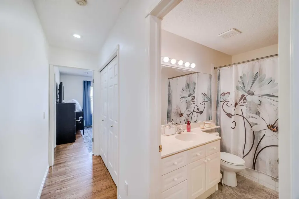239 Arbour Wood Close NW Calgary AB T3G 4C3