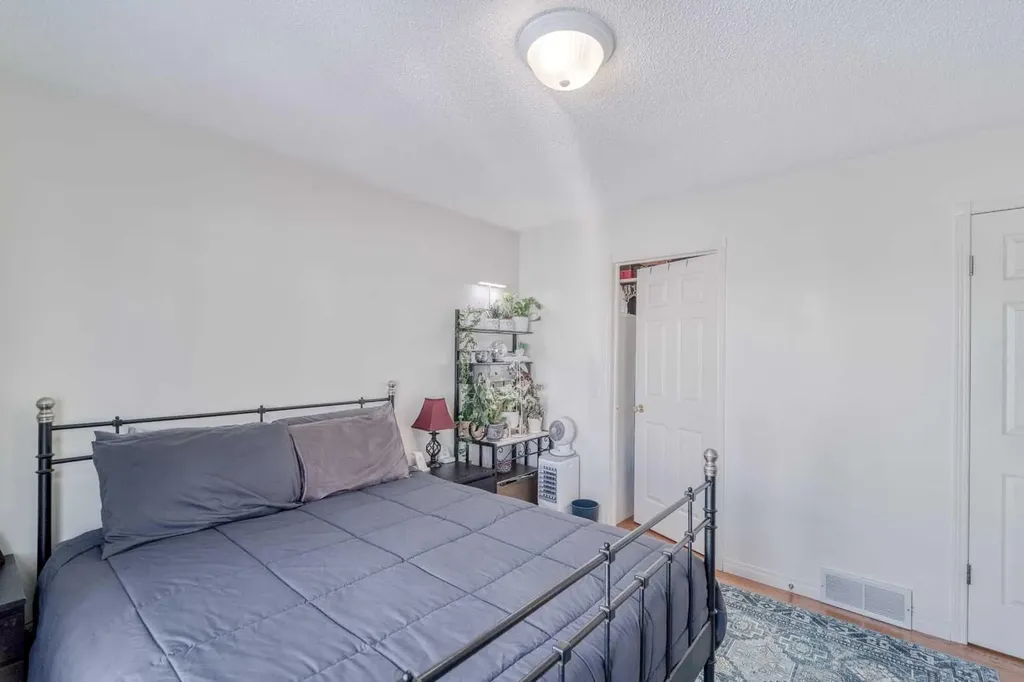 239 Arbour Wood Close NW Calgary AB T3G 4C3