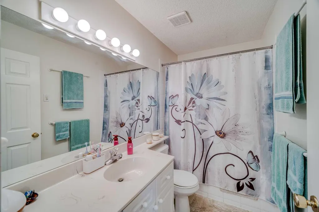 239 Arbour Wood Close NW Calgary AB T3G 4C3