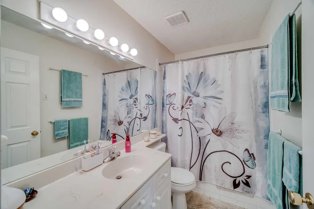 239 Arbour Wood Close NW Calgary AB T3G 4C3
