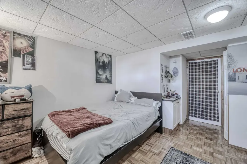 239 Arbour Wood Close NW Calgary AB T3G 4C3