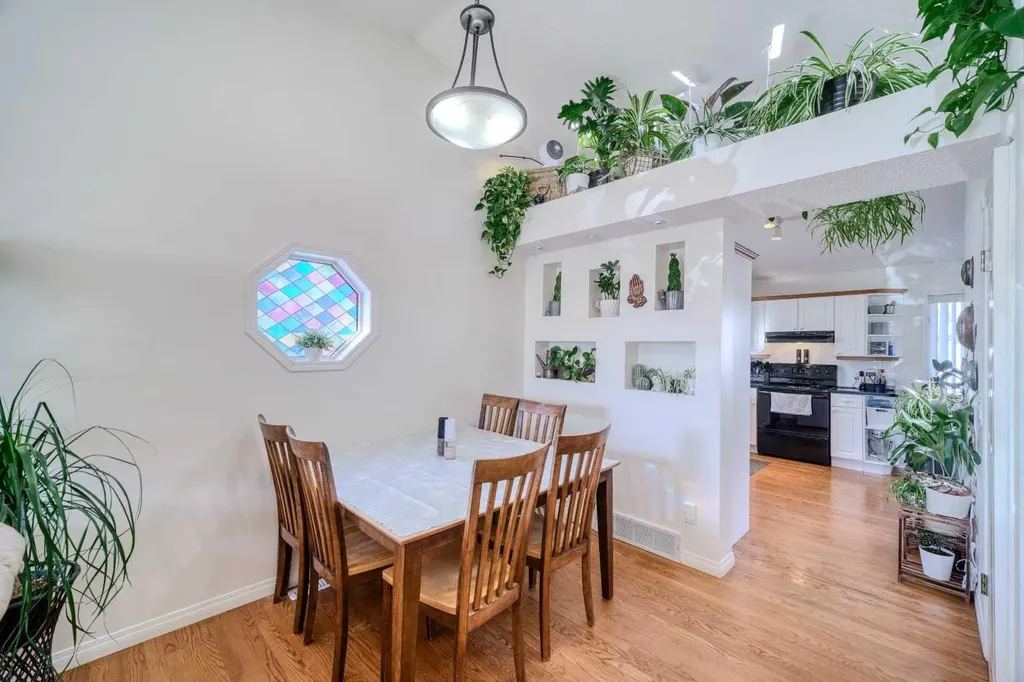 239 Arbour Wood Close NW Calgary AB T3G 4C3