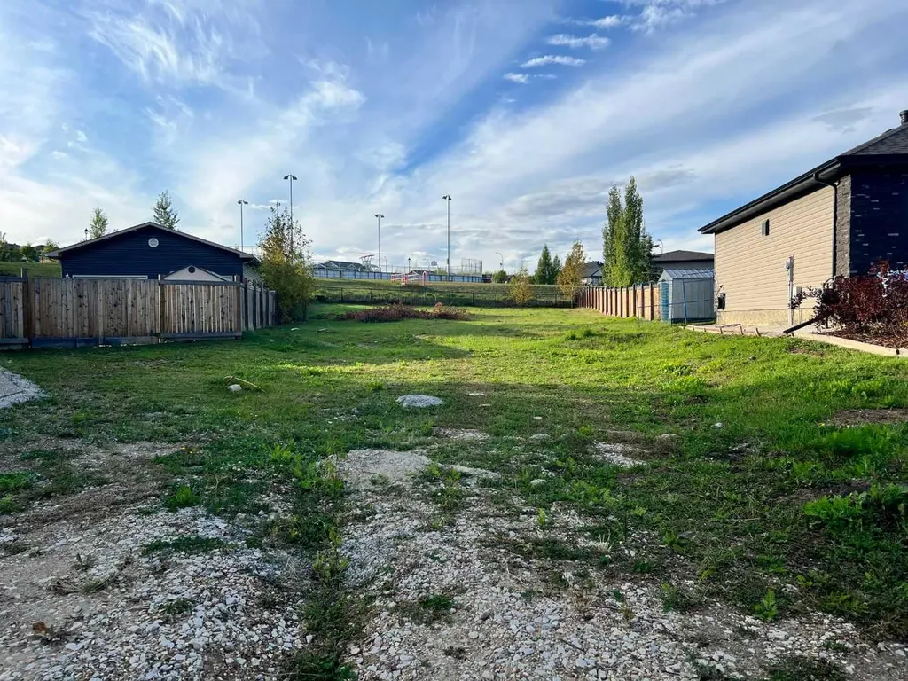 125 Shalestone Place Fort Mcmurray AB T9K 0T5