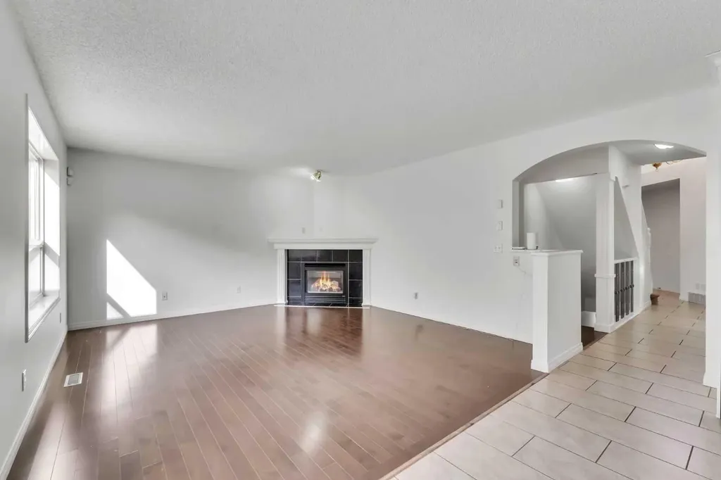 338 Panamount Drive NW Calgary AB T3K 5M1