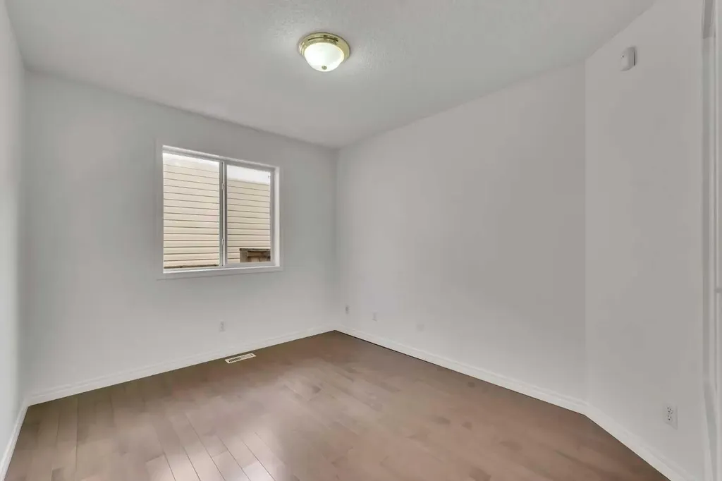 338 Panamount Drive NW Calgary AB T3K 5M1