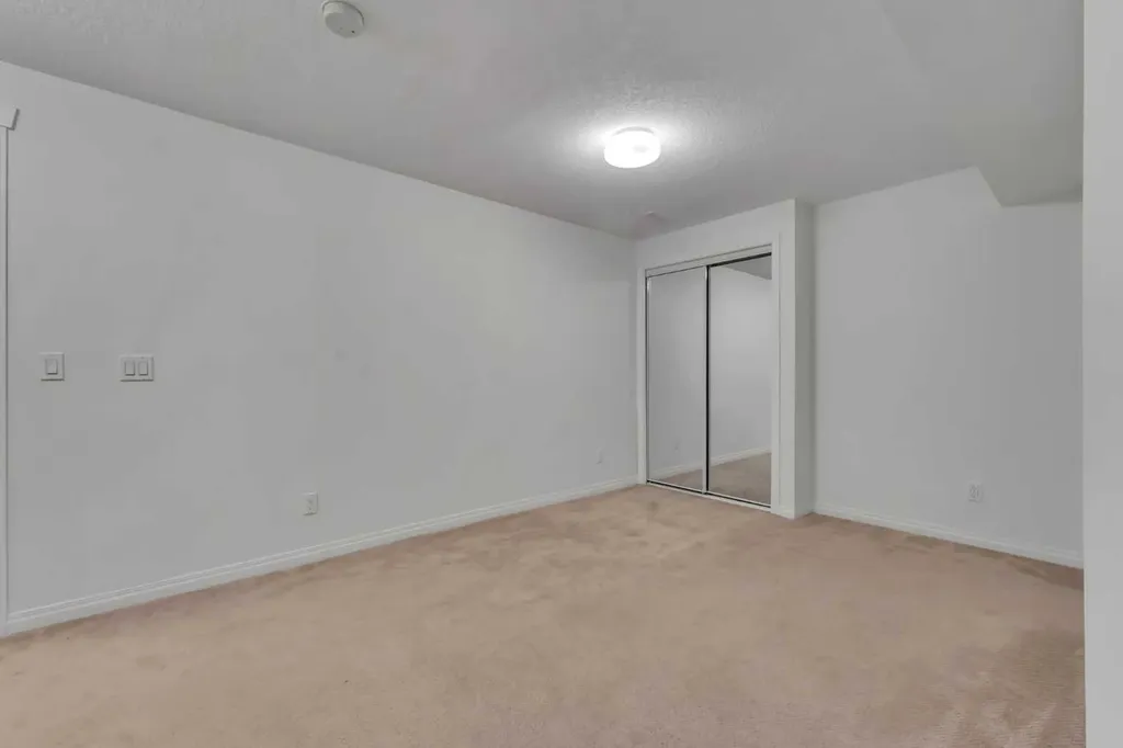 338 Panamount Drive NW Calgary AB T3K 5M1