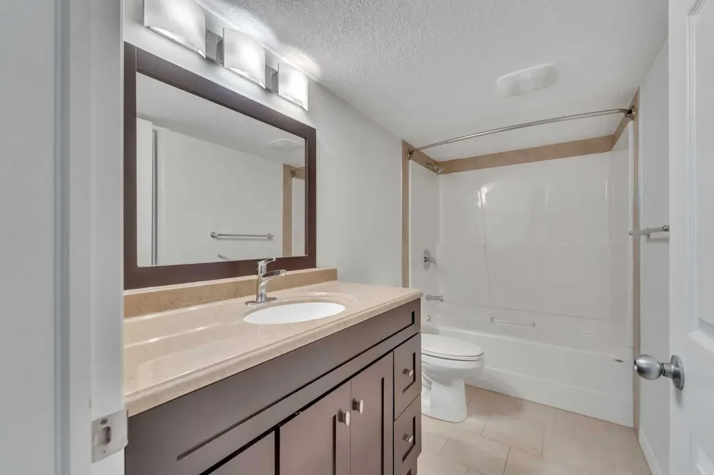 338 Panamount Drive NW Calgary AB T3K 5M1