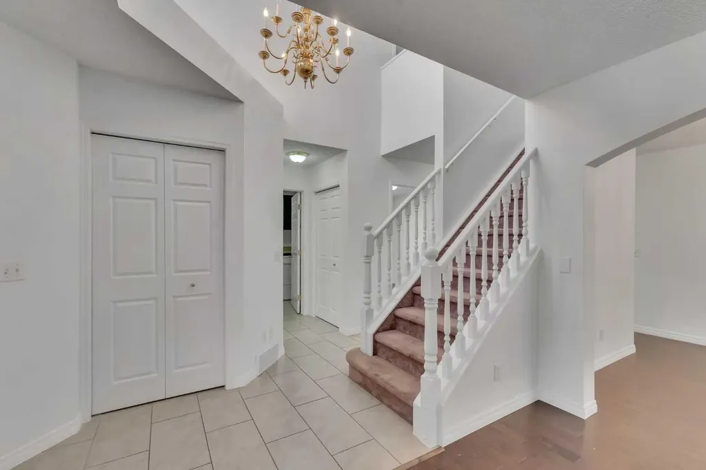 338 Panamount Drive NW Calgary AB T3K 5M1