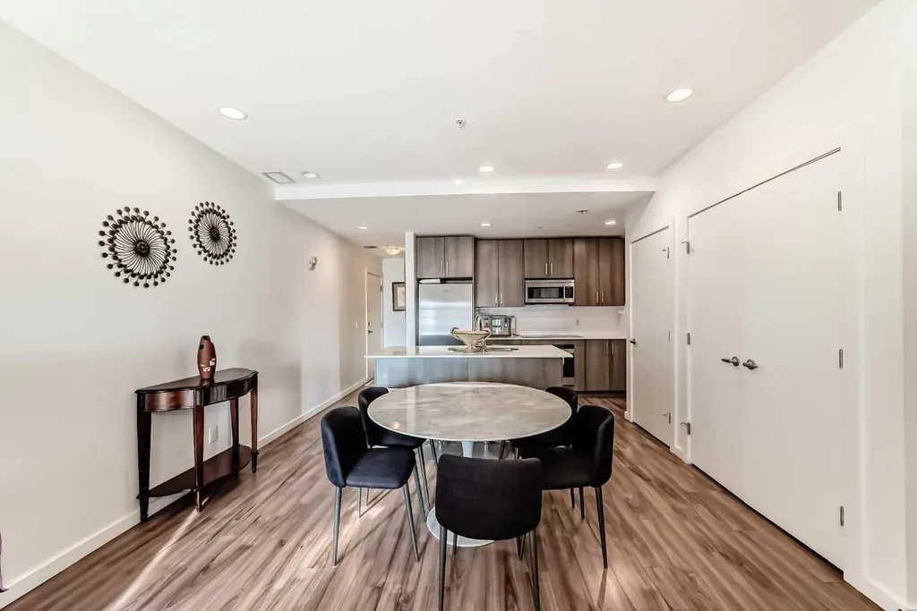 1629 38 Street SW Calgary AB T3C 1T8