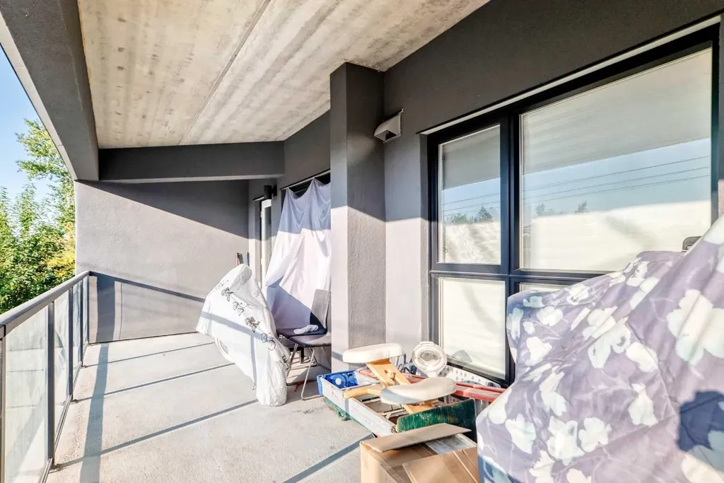 1629 38 Street SW Calgary AB T3C 1T8
