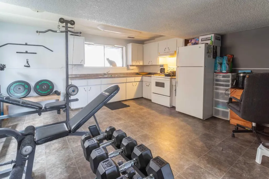 2822 13 Avenue SE Calgary AB T2A0J3