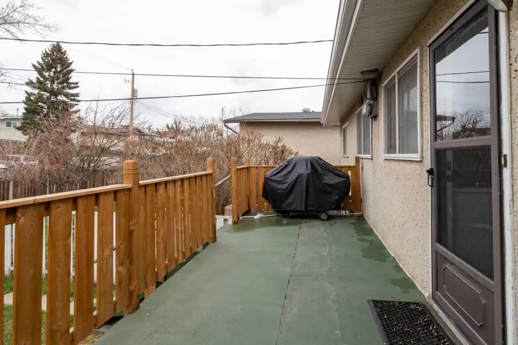 2822 13 Avenue SE Calgary AB T2A0J3