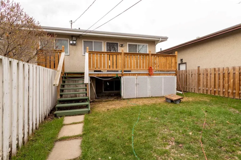 2822 13 Avenue SE Calgary AB T2A0J3