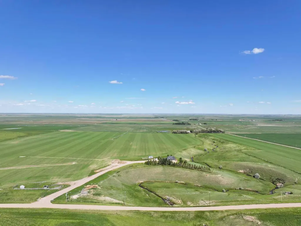 124025 Range Road 214 Picture Butte AB T0K 1V0