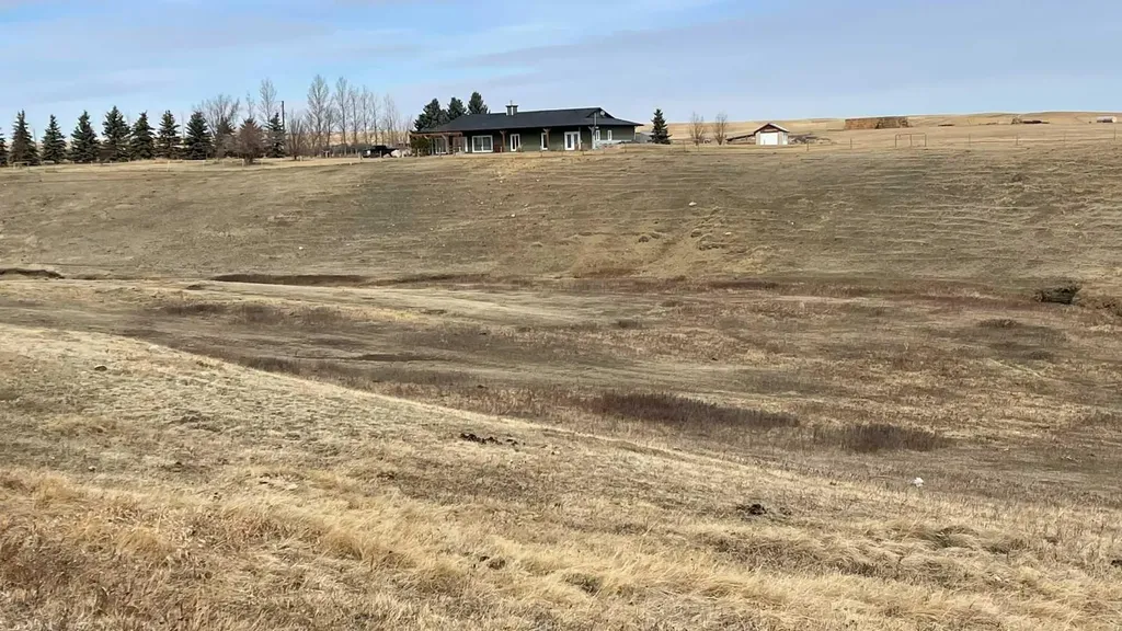 124025 Range Road 214 Picture Butte AB T0K 1V0