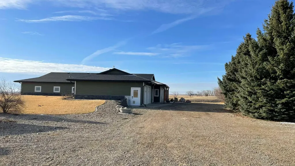 124025 Range Road 214 Picture Butte AB T0K 1V0