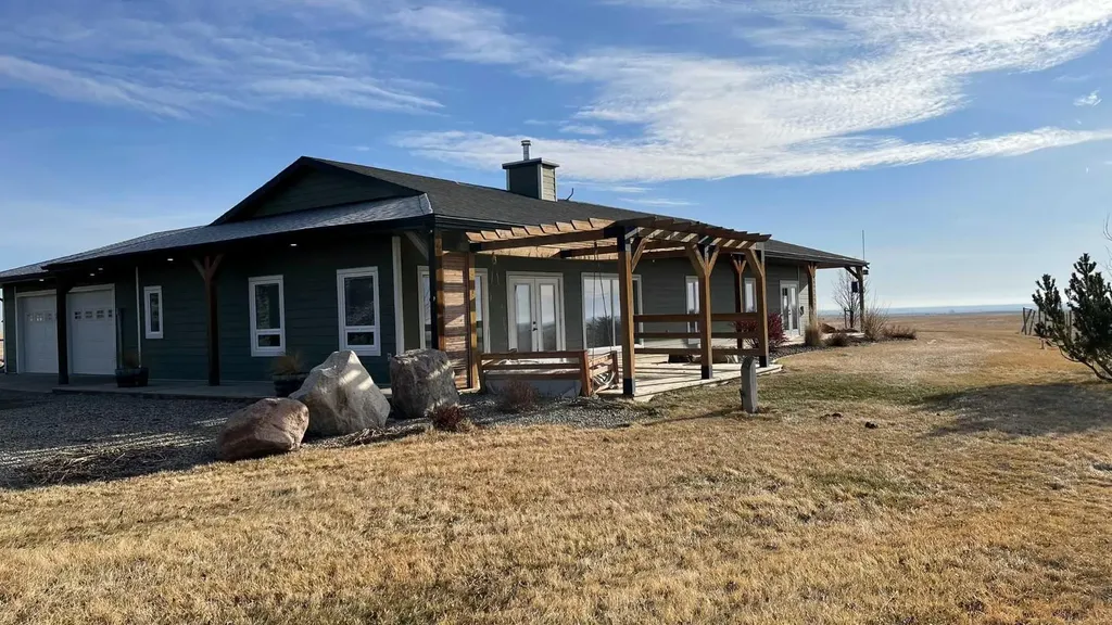 124025 Range Road 214 Picture Butte AB T0K 1V0