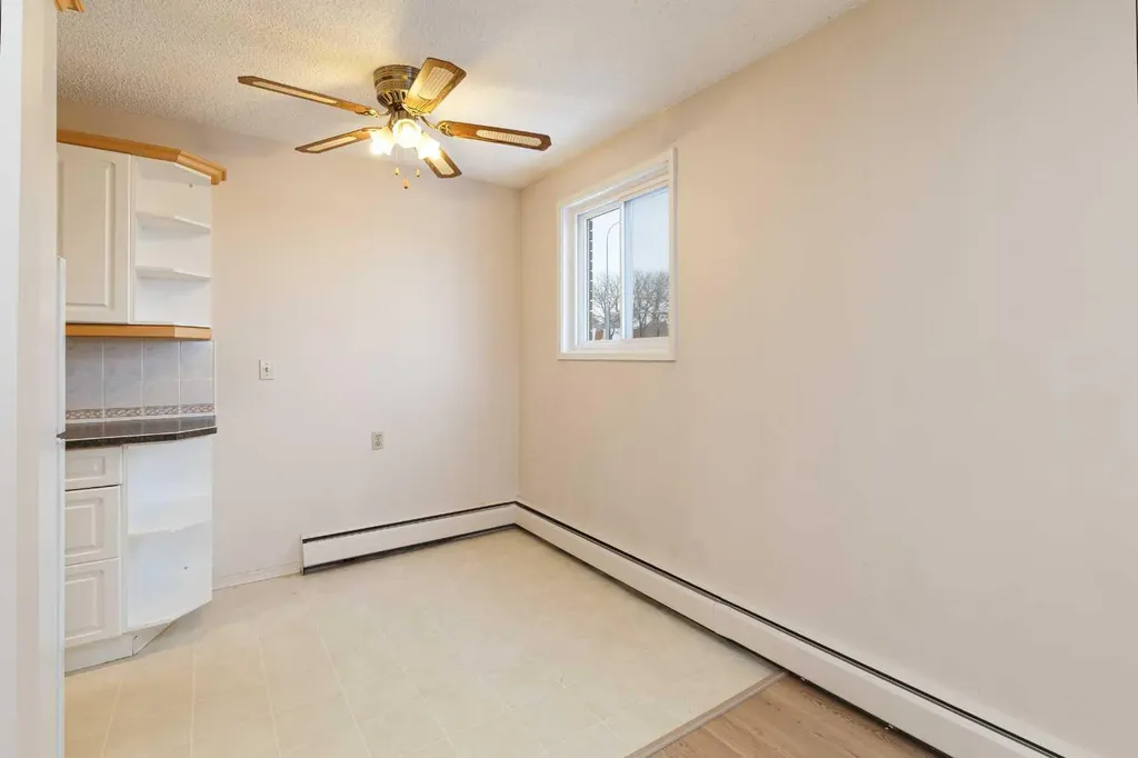 6464 Travois Crescent NW Calgary AB T2K 3S9