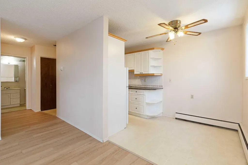 6464 Travois Crescent NW Calgary AB T2K 3S9