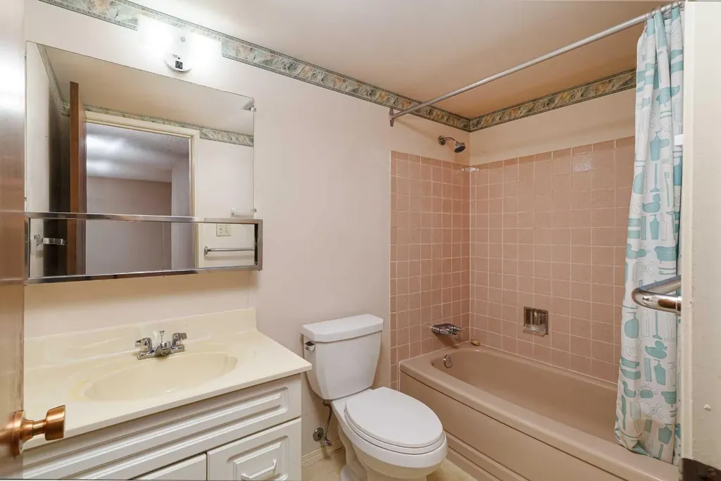 6464 Travois Crescent NW Calgary AB T2K 3S9