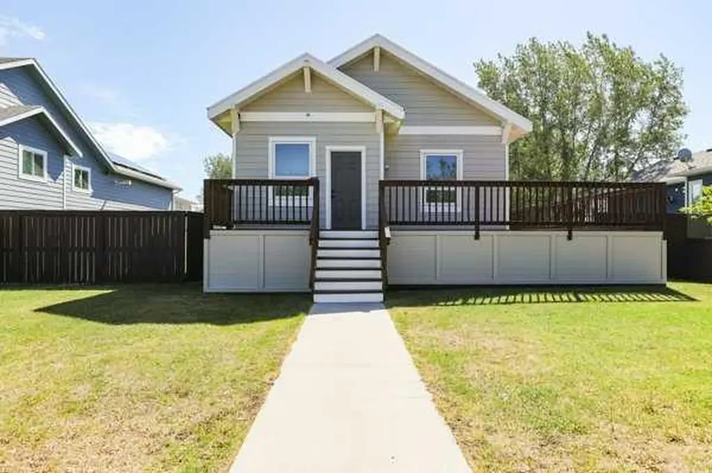 169 Heritage Road S Magrath AB T0K 1J0