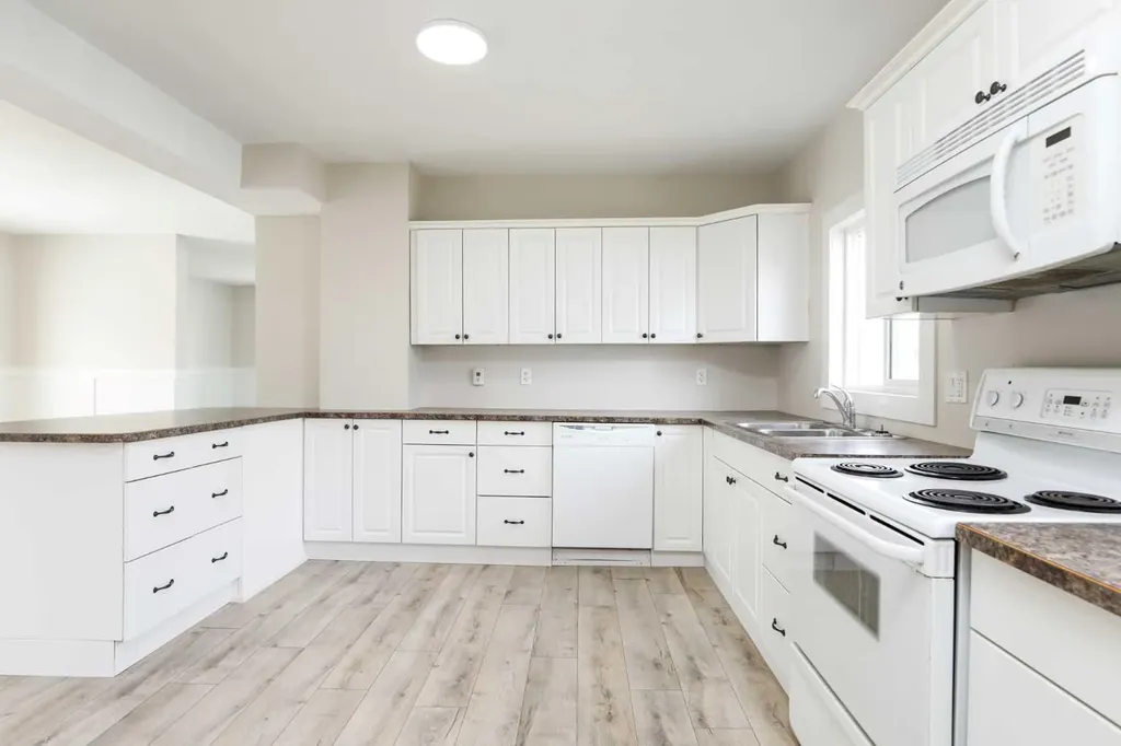 169 Heritage Road S Magrath AB T0K 1J0