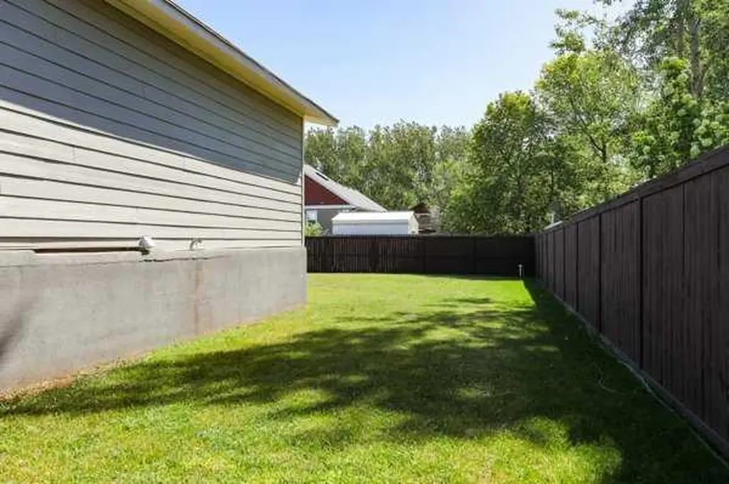 169 Heritage Road S Magrath AB T0K 1J0