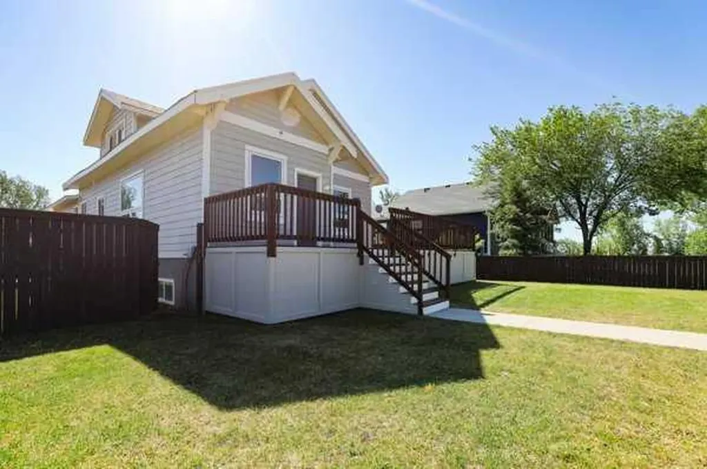169 Heritage Road S Magrath AB T0K 1J0