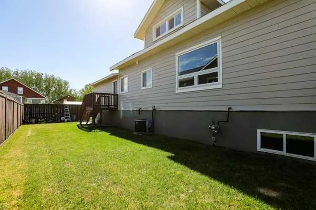 169 Heritage Road S Magrath AB T0K 1J0